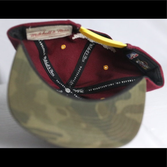 Cleveland Cavaliers Mitchell & Ness Adjustable Hat - Picture 5 of 6